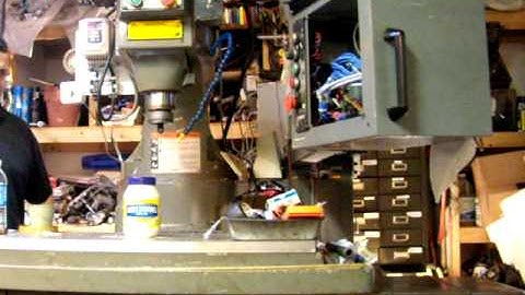 Bridgeport Series II Interact 2 CNC mill, LINUX EMC EMC2