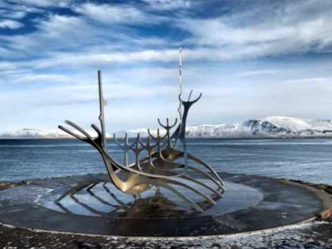 The Winter Mood in Reykjavík -- February 2011