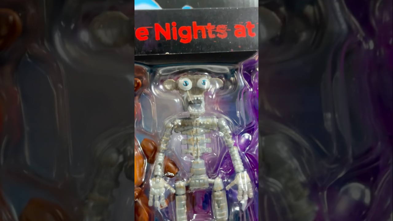 FNAF VR Freddy is HERE! 🕶️🐻 #FNAFShorts #ToyTeaser