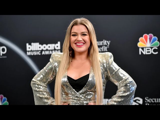 Kelly Clarkson Reveals She Was Diagnosed With Prediabetes Prior to Weight Loss [yseBVADt]
