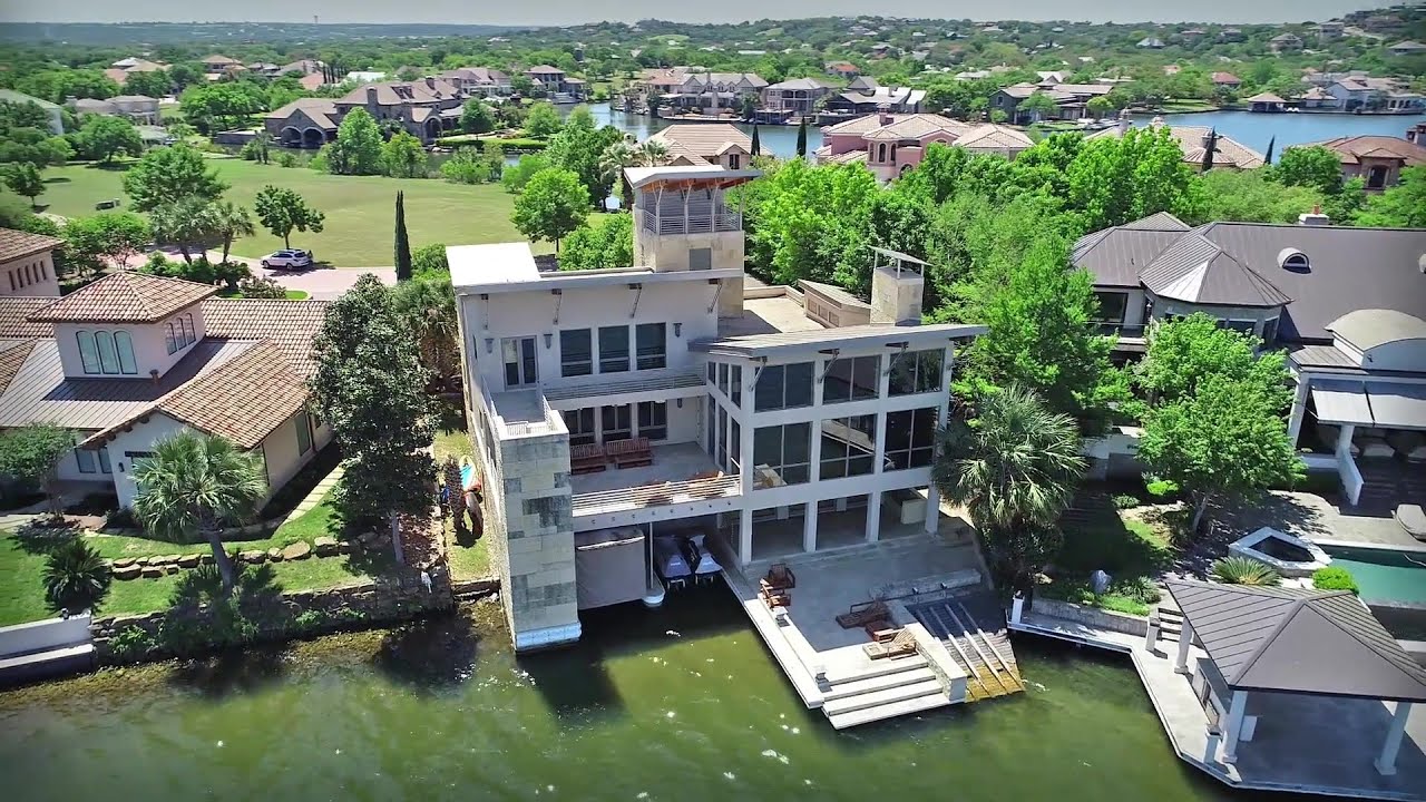 Breathtaking Lake LBJ Waterfront Home on Applehead Island in Horseshoe