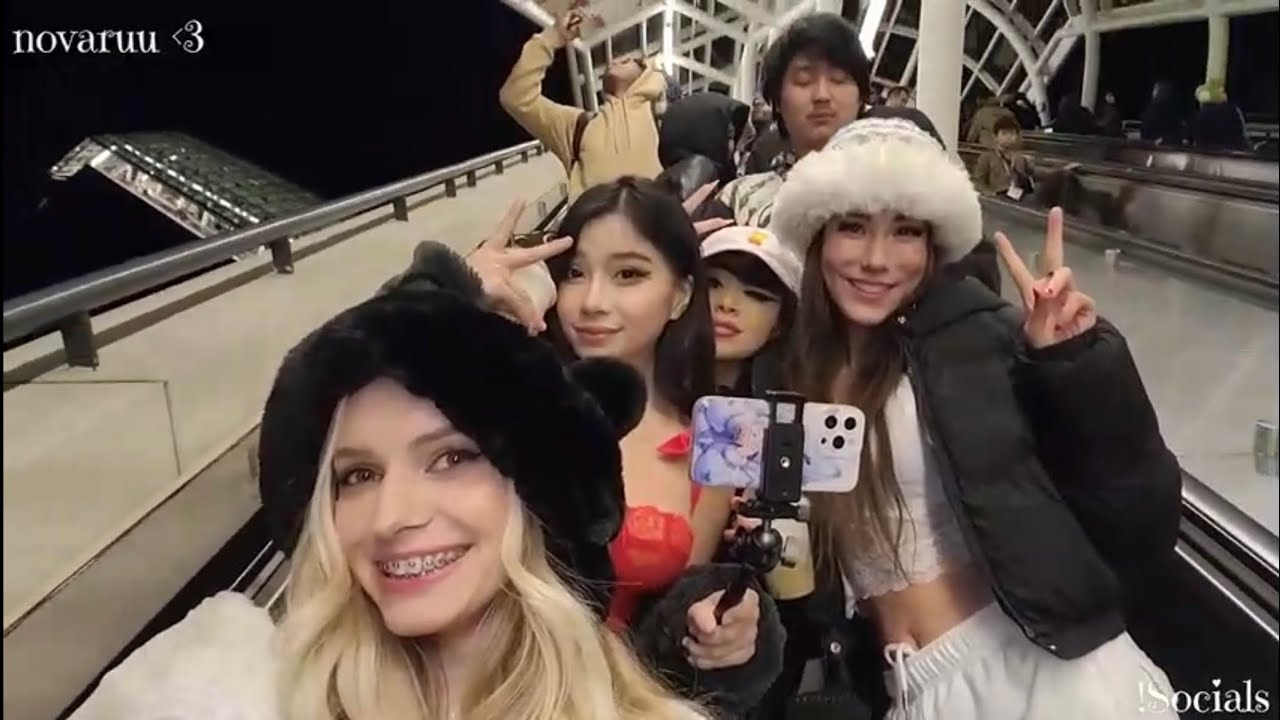 universal with @jenfoxxx @asianbunnyx @sukiclaret 💙🤍 - YouTube