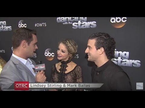 On the Red Carpet at Dancing With The Stars – WEEK 9