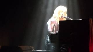 A little bit &quot; who are you waiting for&quot; - Melissa Etheridge THIS IS M.E. SOLO TOUR Frankfurt 2015