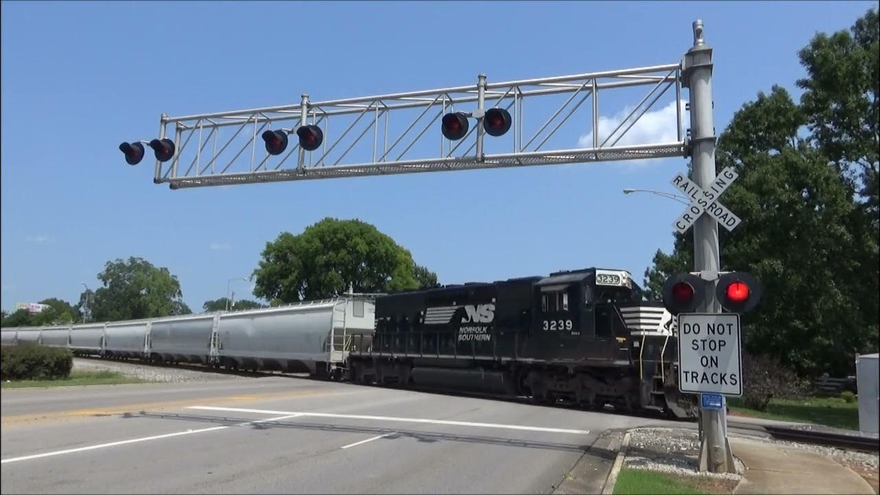 Pratt Avenue Railroad Crossing, Huntsville, AL YouTube