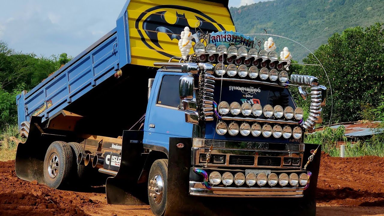 วิ่งไม่ไกลแถมราคาดีอีกแจ๋วเลย Dump Truck