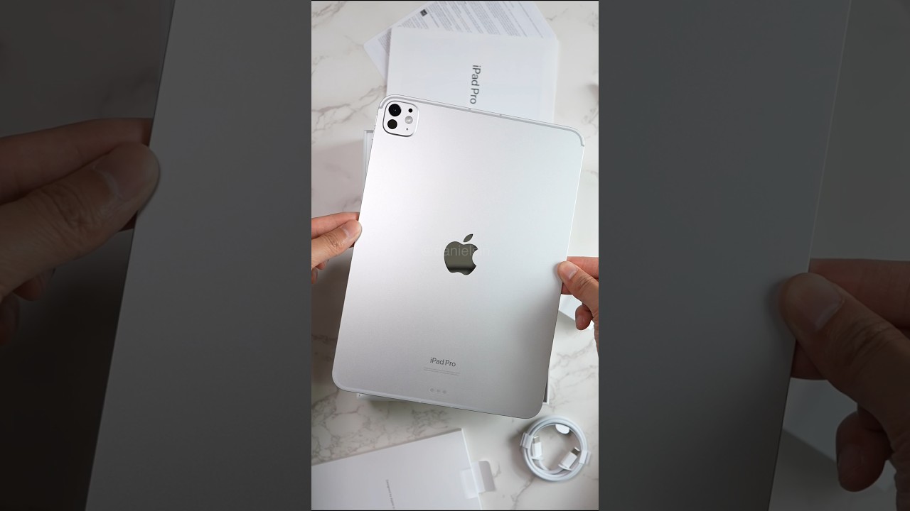 M4 iPad Pro 11-inch in Silver Unboxing! - YouTube