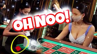 Disaster at roulette | shuffler drops card | host gets tangled screenshot 3