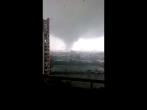Huge tornado tears through Foshan in South China