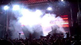 Deadmau5- Raise Your Weapon (Noisia Remix) (LIVE FROM OUTSIDE LANDS 2011)