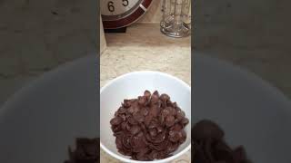 chocolate cornflakes cornflakes asmr satisfying youtubeshorts