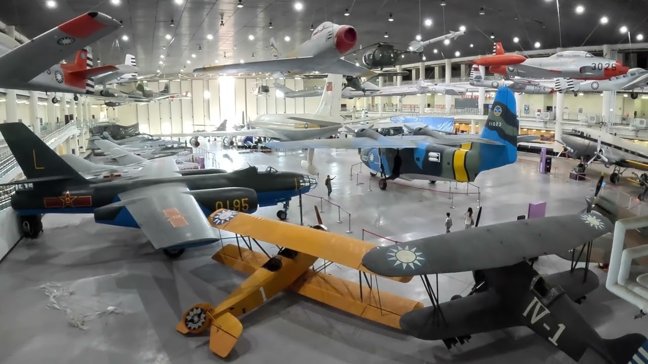 高雄岡山航空教育展示館開箱｜戰機實體展示近距離直擊