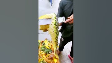 The process of peeling pineapple = good tools can increase efficiency