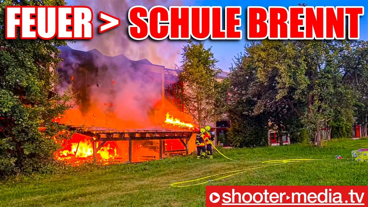 🔥 🚒  FEUER: SCHULE STEHT in FLAMMEN  🚒 🔥 |  Holzanbau & Werkraum brennen komplett