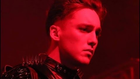 HATARI LIVE AT KEXPort 2017 (subtitles in English and Icelandic)
