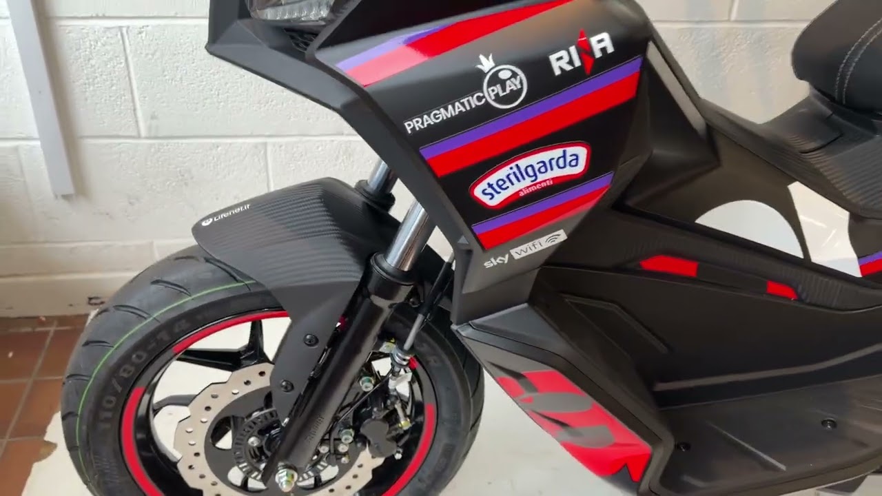 Aprilia SR GT Replica 125 brand new for sale 