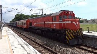 6902次行李包裹專車通過石龜車站