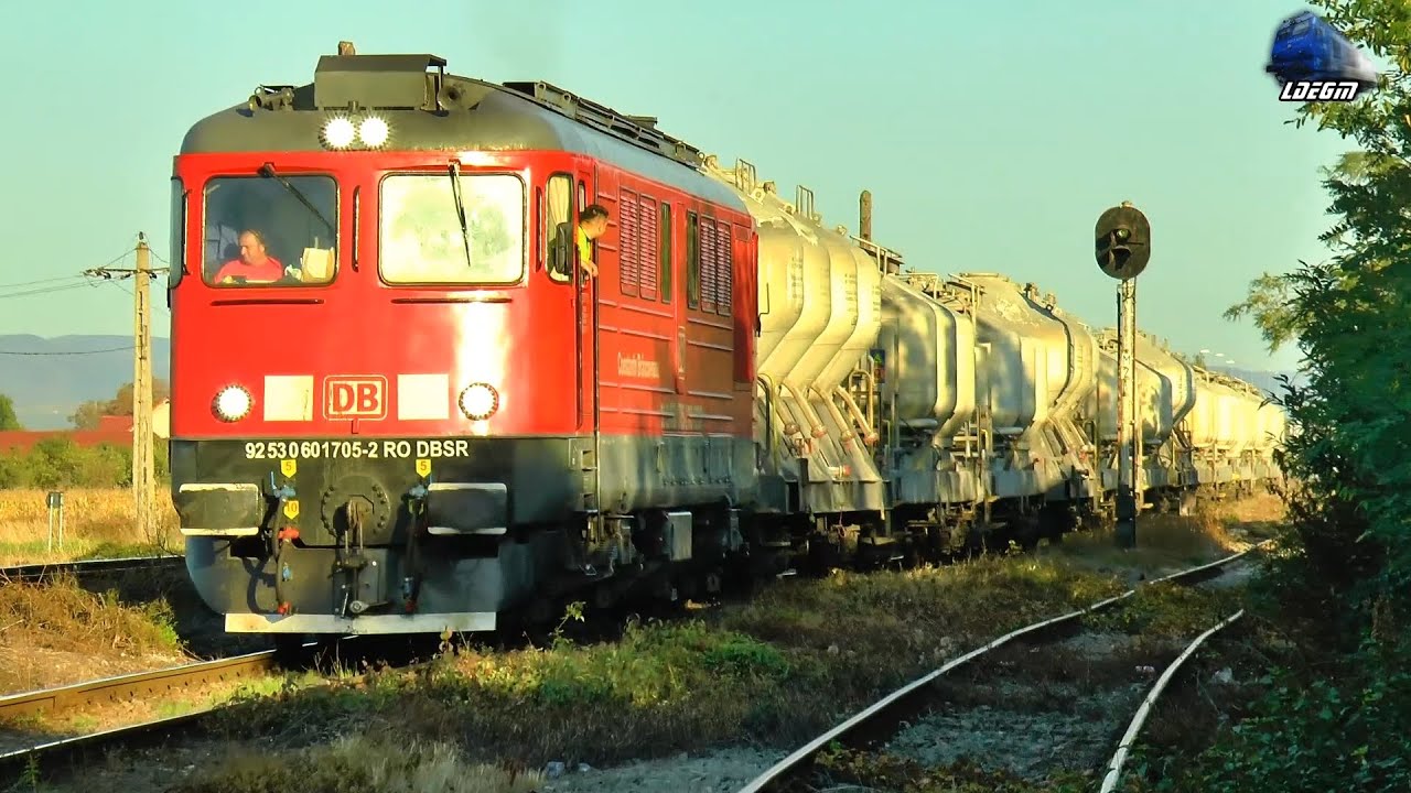 Trenuri & Activitate Feroviară/Trains & Rail Activity in Gara Aleșd Station - 05 October 2021