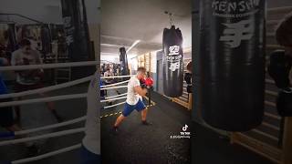 Boxing bag workout ? #boxing #boxer #boxinglife #boxingtraining #boxingworkout #boksz #ökölvívás