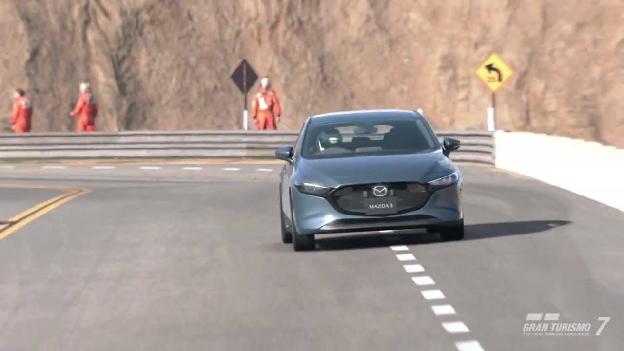 MAZDA3 アメリカ西海岸 公道サーキット