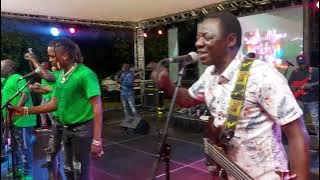 Alick Macheso performs Chengetayi in South Africa #Alick #Macheso #Machesodance #Chengetayi