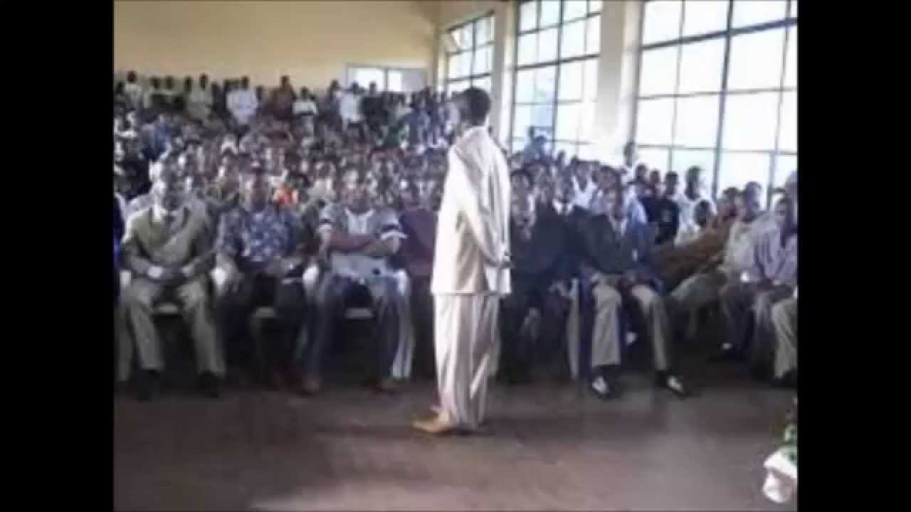 Mahubiri Ya Papa Amisi Kaponda (Kalemie 1993 Part 1)