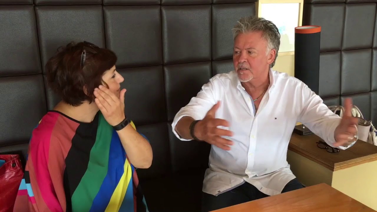 Paul Young chats about music, cooking & No Parlez
