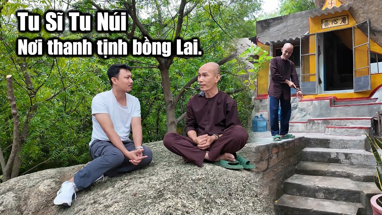 Vị Tu Sĩ Một Mình Hành Trì Trong Hang Đá Tại Vùng Núi Thiêng