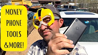 I Found CASH MONEY, a PHONE, Jewelry, Tools, and MORE While Digging in Cars! JUNKYARD TREASURE HUNT!