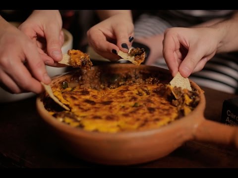 Vídeo: Bife Mexicano Com Feijão E Milho