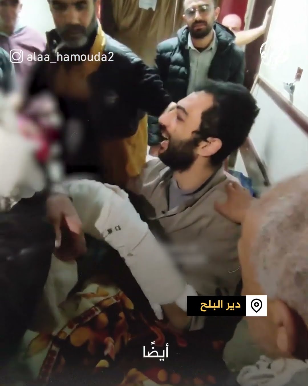 فلسطيني مصاب يفجع باستشهاد طفليه في غزة