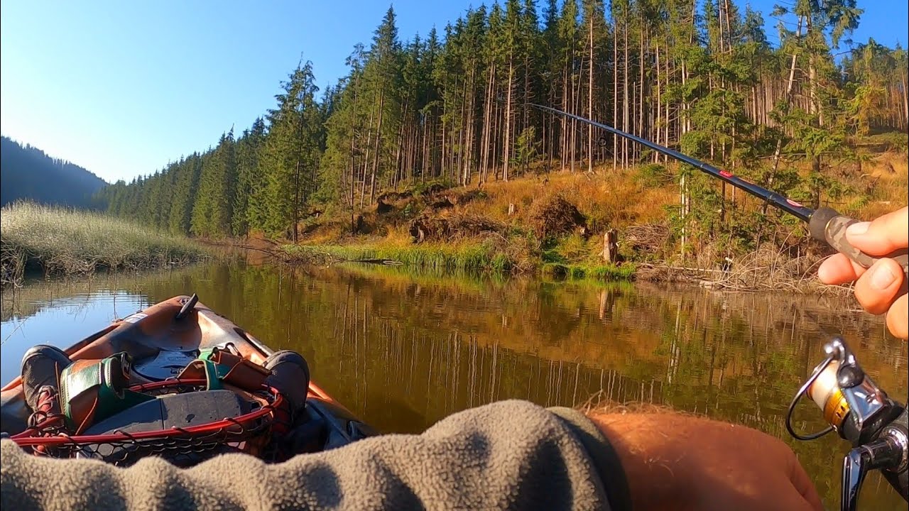 Nu CREDEAM că e așa FRUMOS aici! - Am PESCUIT în PRIMUL BARAJ de pe OLT, la POALELE MUNȚILOR 🎣🏕