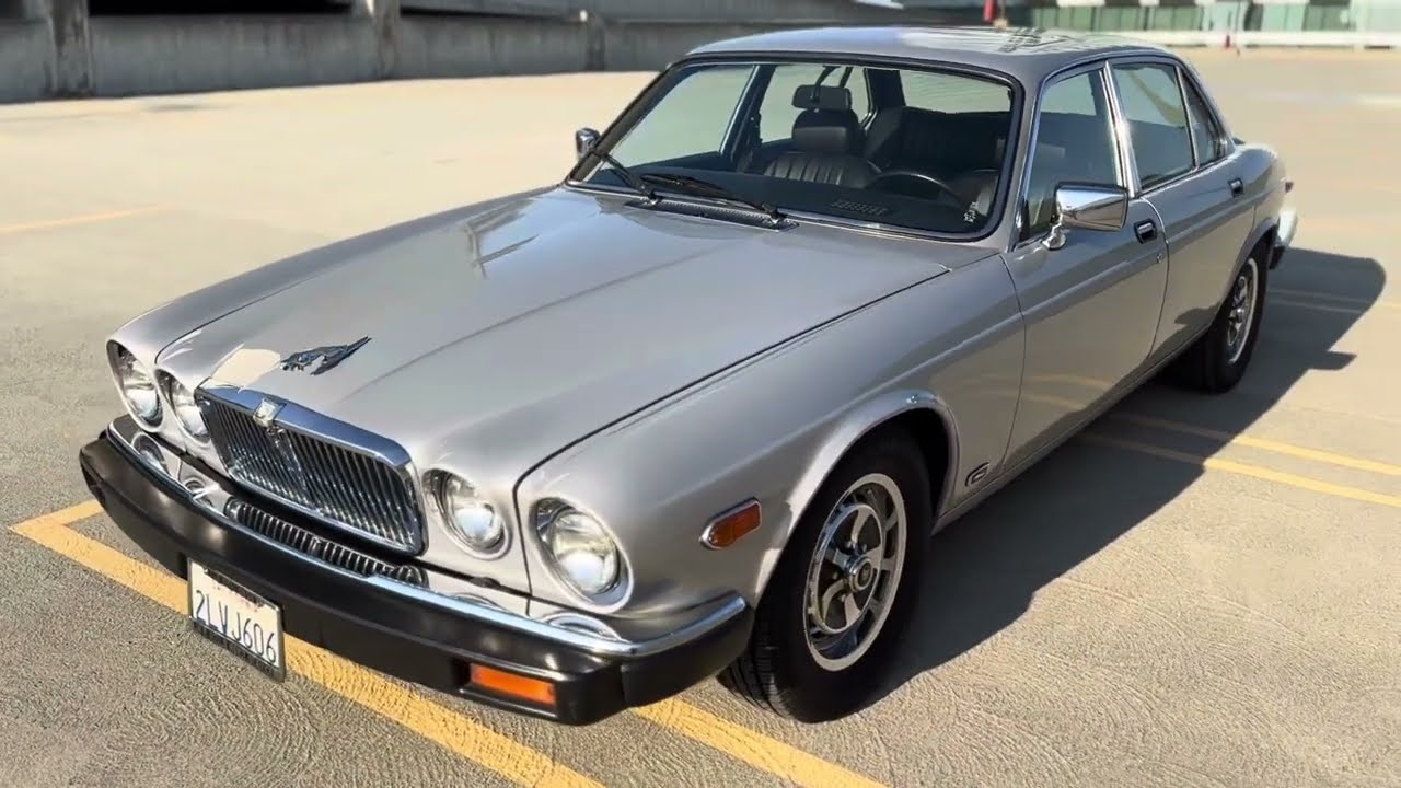1983 Jaguar XJ6-V12