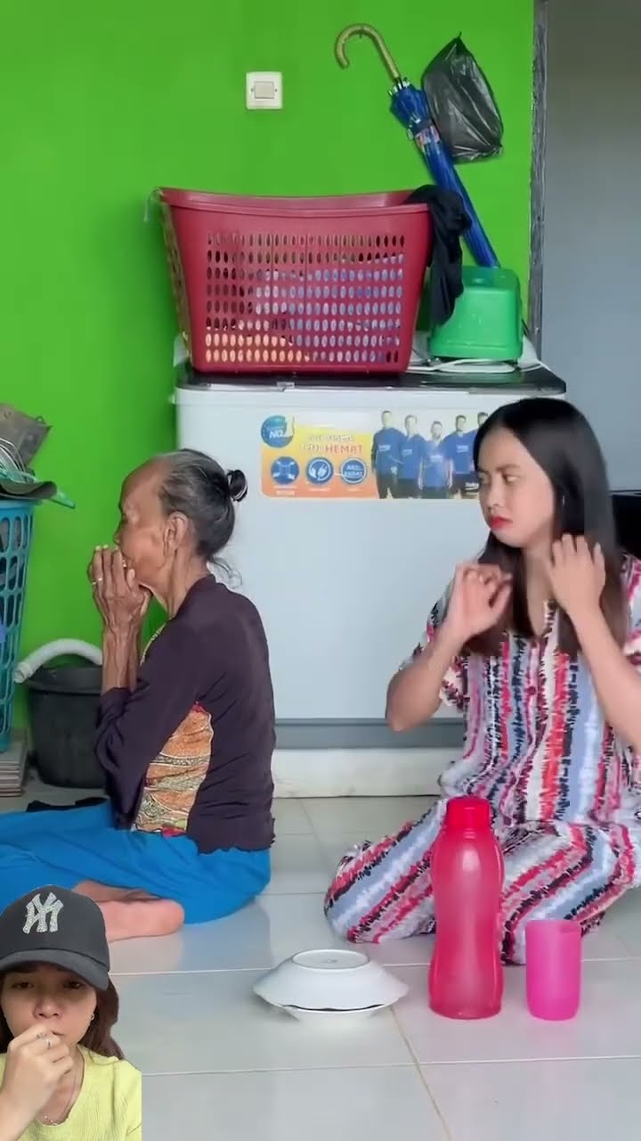 Mie goreng spesial buat nenek ⁉️