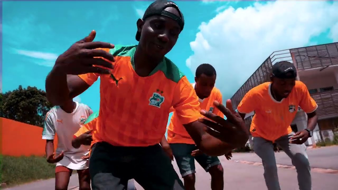 STEPHY PREMIER Clip Officiel (SOUTIEN AUX ELEPHANTS)