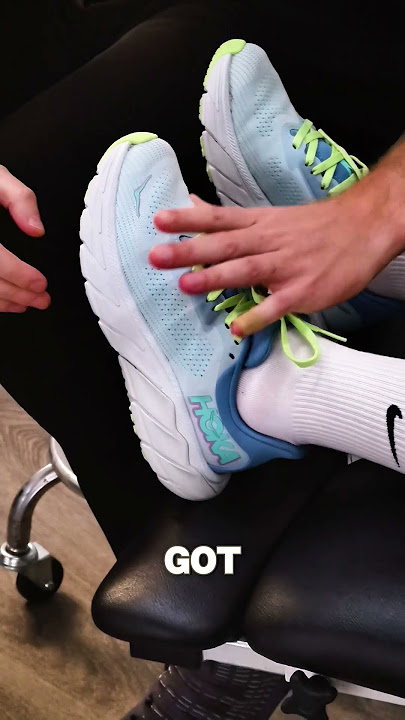 HOKA ONE ONE ARAHI 7 - Good shoes for flat feet or Nah? (Podiatrist Elliott Yeldham Sneaker Reviews)