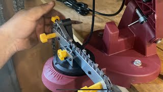 Harbor freight Chicago chain saw sharpener: unboxing, setup and running.