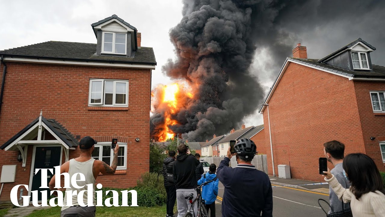 Huge fire visible across Leamington Spa as residents are evacuated