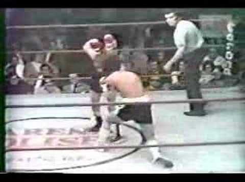 Salvador Sanchez vs Rosalio Badillo (05-21-1977) (...