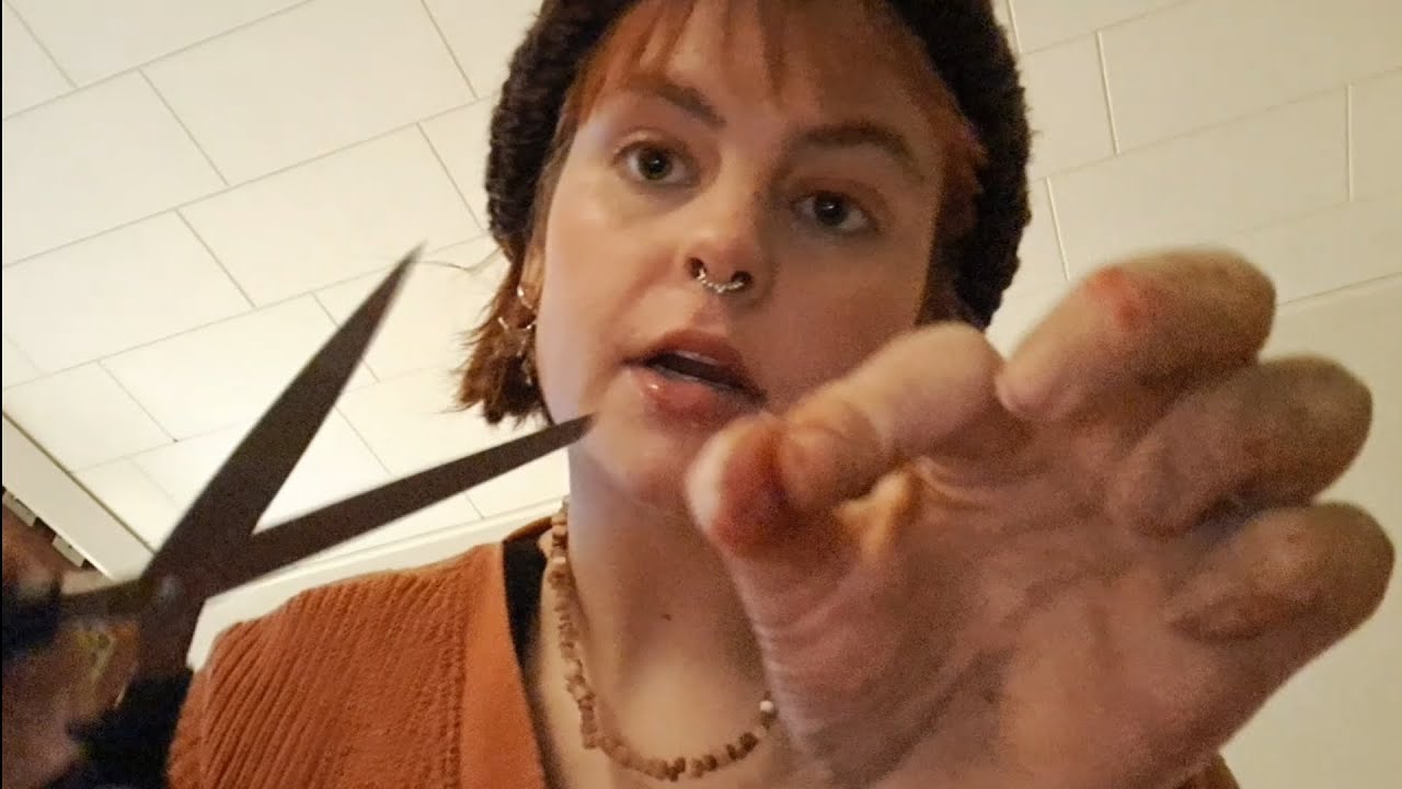 asmr Suomi lofi aika kaaoottinen. Mut paljon personal attention