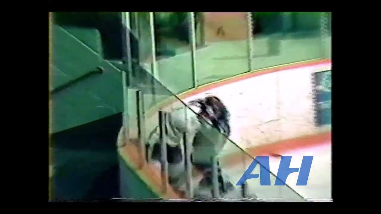 OHL Feb. 7, 1988 Wayne Muir,SSM v Doug Jones,KIT Sault Ste. Marie Greyhounds Kitchener Rangers