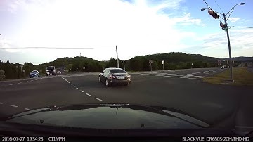 Scary Red Light Runner | Caught on Dashcam in Austin, TX