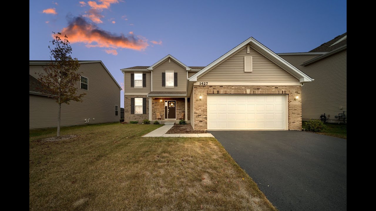 Graham McDonald|1427 garfield dr|elburn, IL|ColdwellBankerHomes.com