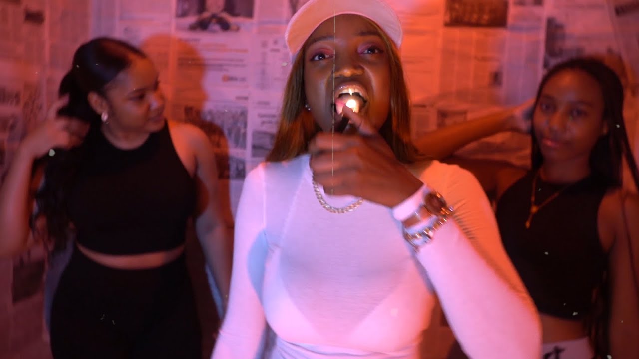 Watch Eliandra Gomes - Drip do Hoji (Clip Oficial) on YouTube Watch Eliandra Gomes - Drip do Hoji (Clip Oficial) on YouTube