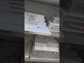 Jedes einzelne Bauteil hat seine eigene Artikelnummer. Teile beschriftet und ordentlich eingelagert