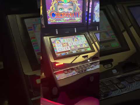 Fantástico el jackpot que dio el lobito está vez #jackpot #slots #casino #lasvegas #fyp #viralvideo