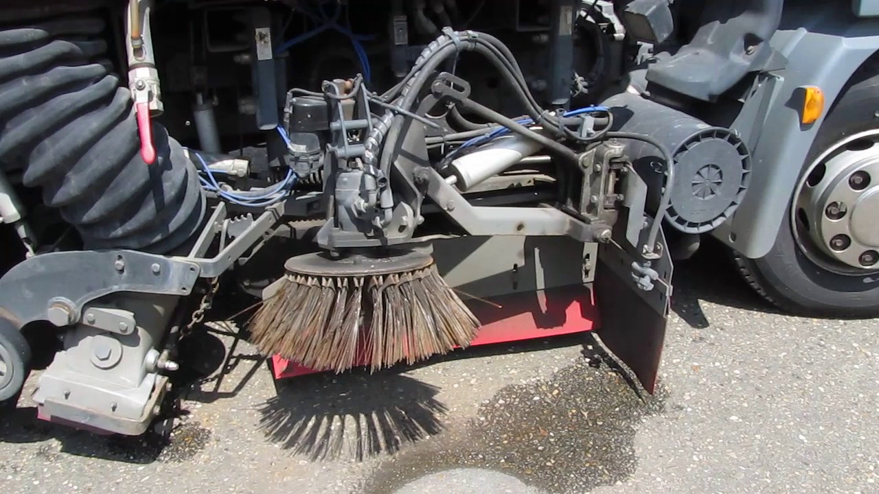 Veegwagen DAF met Kiepfunctie