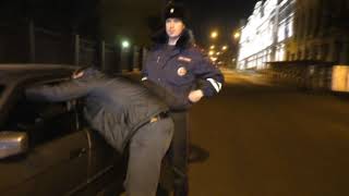 Пьяный бегун на БМВ спрыгнул в овраг, Спасская-Горбачева. Место происшествия 07.11.2017 Пьяный бегун на БМВ спрыгнул в овраг, Спасская-Горбачева. Место происшествия 07.11.2017