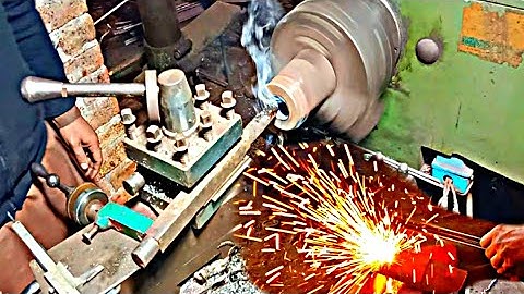 Amazing process of repairing Big Trailer axle sraring || Restoration of Big Trailer Axle Stearing..