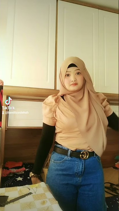 HongKong Bergoyang Tik Tok